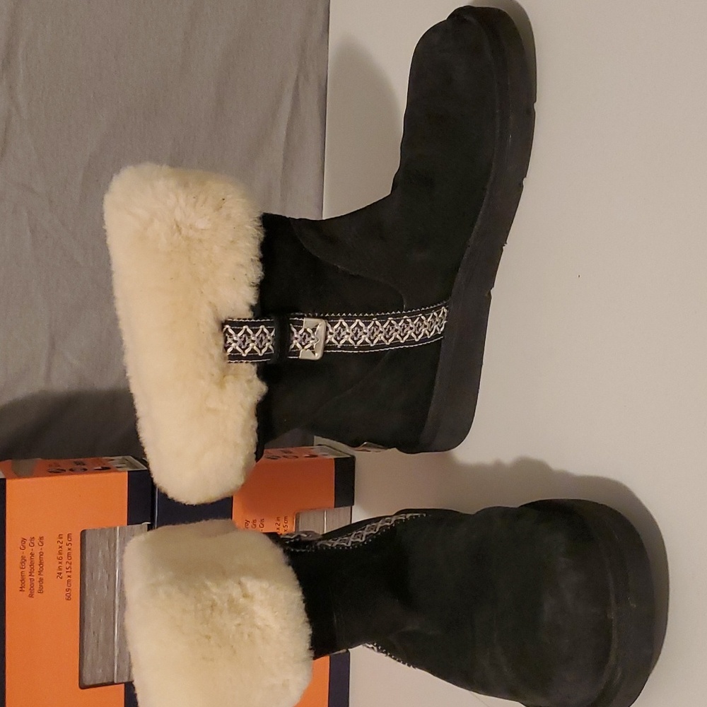Ugg Metro Tas Black Suede Sherpa Boots Size 8